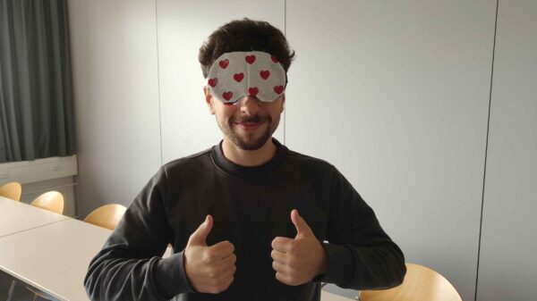 G8: Genug-Schlaf(maske)