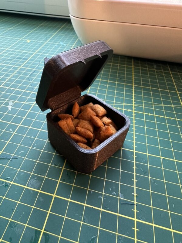 Gruppe 3: Katzenleckerliebox